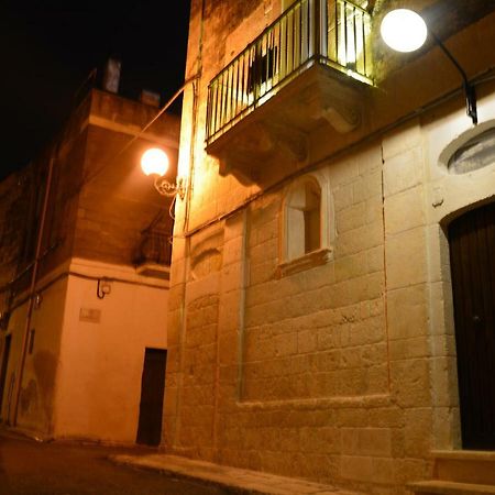 Dimora D'Errico - Monolocale Nel Centro Storico Apartment Carovigno Exterior photo