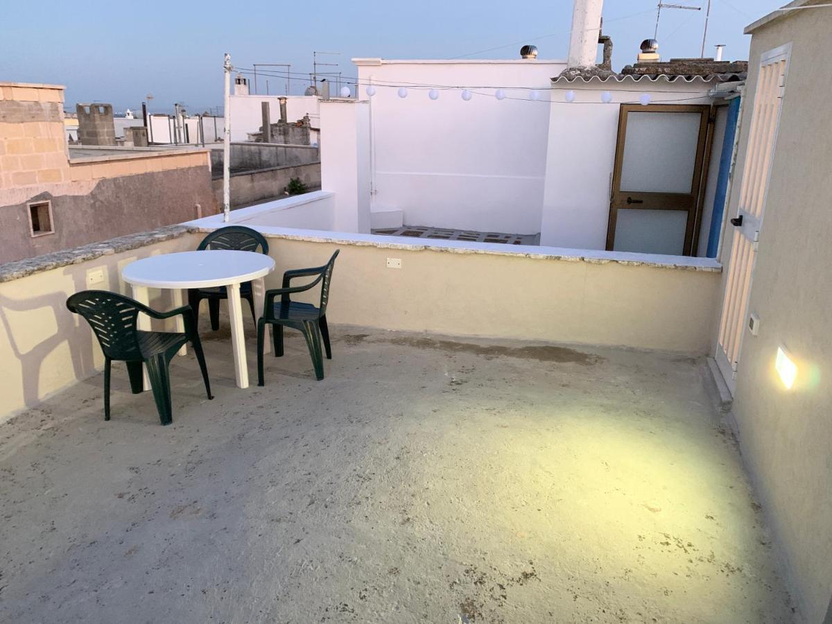 Dimora D'Errico - Monolocale Nel Centro Storico Apartment Carovigno Exterior photo
